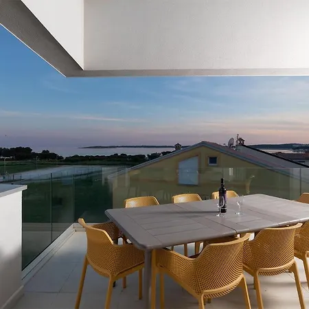 Tina Ocean View Villa